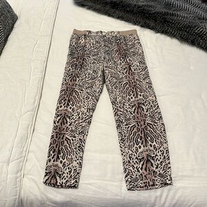 ATM Silk Leopard Ankle Length Pull On Pants. Elastic Waist. Pockets. Like New.